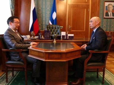 Айсен Николаев встретился с ветераном боевых действий Александром Находкиным