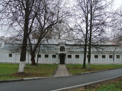 Конюшенный корпус