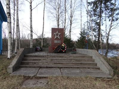 Братская могила советских воинов, погибших в годы Великой Отечественной войны
