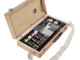 Ящик художника Pinax SB-22 с алюм. органайзером, складной палитрой и плечевым ремнем, бук