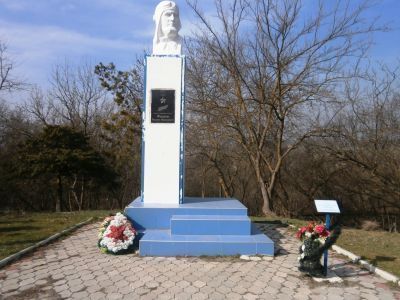 Бюст Героя Советского Союза В.И. Фадеева