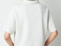 Светло-серая футболка-поло из скубы с вышивкой Глория Джинс