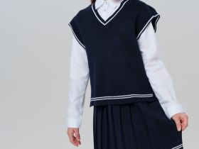 Комплект трикотажный для девочек: кардиган, юбка