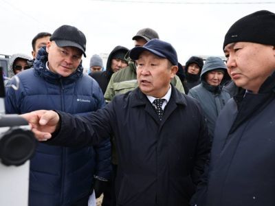 Дмитрий Садовников провел выездное совещание по застройке нового микрорайона Звездного в Якутске