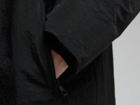 Утепленная куртка с капюшоном