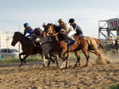 В городских скачках на Ысыахе Туймаады примут участие команды из десяти районов Якутии