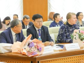 В Якутске отметили 90-летие Института гуманитарных исследований СО РАН