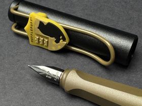 Ручка перьевая Lamy "0B4 FH safari" Harry Potter" Hufflepuff, F