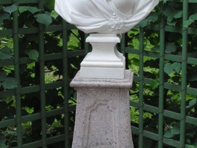 Бюст Марции Фурниллы