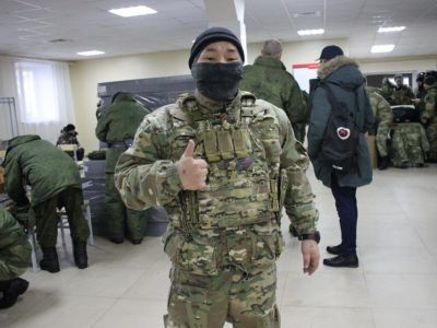 Мобилизованным из Якутии доставили дополнительную экипировку