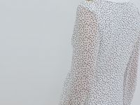 Платье мини из шифона в горошек, Белый