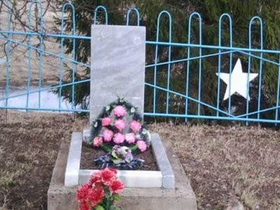 Братская могила воинов Советской Армии, погибших в период Великой Отечественной войны