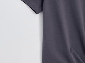 Футболка с узлом