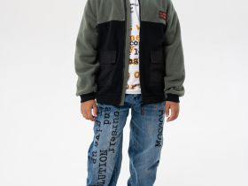 Куртка трикотажная для мальчиков