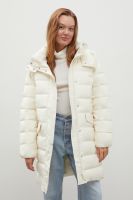 Утепленное пальто силуэта oversize