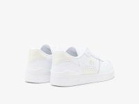 Женские кроссовки Lacoste