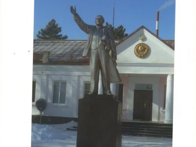 Памятник В.И. Ленину