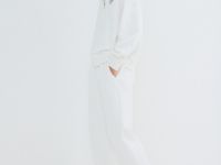 Базовые джоггеры, Белый