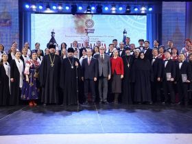 Айсен Николаев поздравил со 155-летием Якутскую епархию