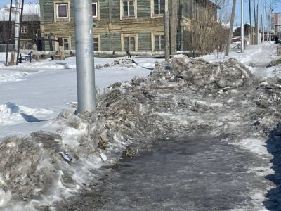 Жители 17 квартала Якутска обратились в Народный фронт с просьбой помочь в вывозе снега