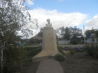 Обелиск герою гражданской войны А.К.Николенко