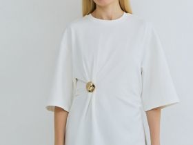 Футболка с брошью, Белый