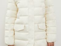 Утепленное пальто силуэта oversize