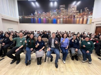 Гигачат, квиз и карьера: студенты Якутска познакомились с финансовыми инновациями