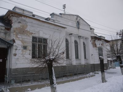 Здание, в котором 22 декабря 1917 года состоялось первое заседание Юрьевецкого городского Совета рабочих и солдатских депутатов, взявшего власть в городе в свои руки