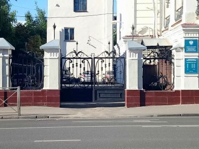 Ограда с воротами