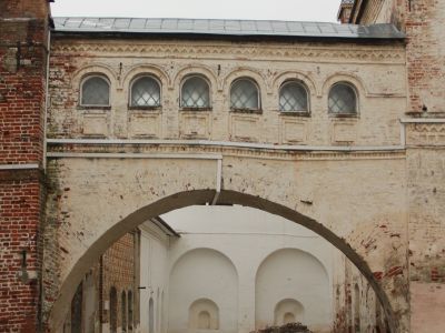 Переход из сеней Белой палаты в Поварню и Приспешню