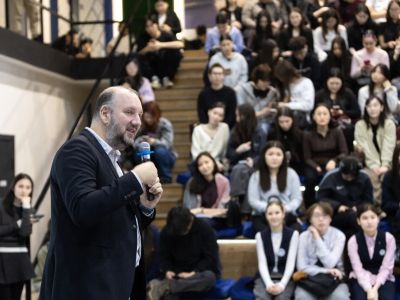 Секретарь СЖР Роман Серебряный провел серию семинаров в Якутске