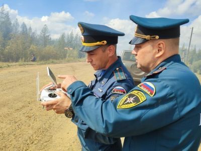 Авиация МЧС России продолжает тушить пожары в лесах Якутии