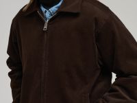 Легкий бомбер из вельвета с искусственным утеплителем