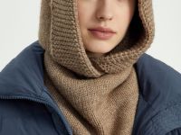 Вязаный капор с добавлением шерсти