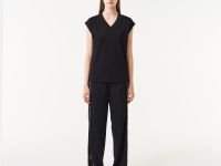 Женская футболка Lacoste Slim Fit с v-образным вырезом