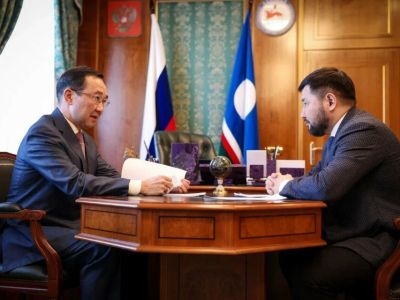 Айсен Николаев поручил усилить работу по санитарной очистке Якутска
