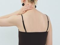 Укороченный топ на тонких бретелях, Коричневый