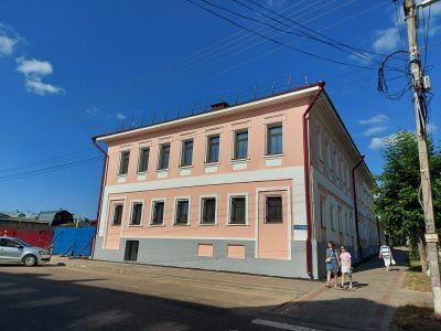 Дом, в котором в январе 1918 г. проходил 1-й уездный съезд Советов рабочих, солдатских и крестьянских депутатов