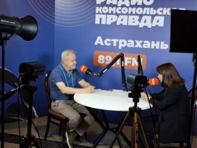 Зампред СЖР Алексей Вишневецкий выступил спикетом Х Каспийского медиафорума в Астрахани