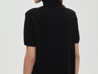 Джемпер с коротким рукавом и воротником-стойкой