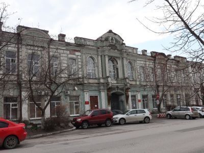 Жилой особняк наследников врача-коммерсанта Ф.И.Роллера. Дворцовая архитектура с эклектикой и барокко