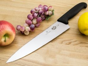 Поварской кухонный шеф-нож Victorinox Cutlery 25 см, сталь X55CrMo14, рукоять полипропилен, черный