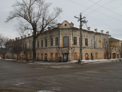 Дом жилой с флигелем и воротами усадьбы Пашенных
