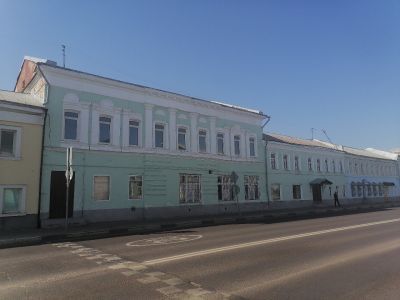 Дом жилой с лавками