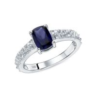 Серебряное кольцо с корундом