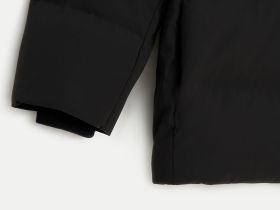 Пуховик с опушкой и воротником-стойкой