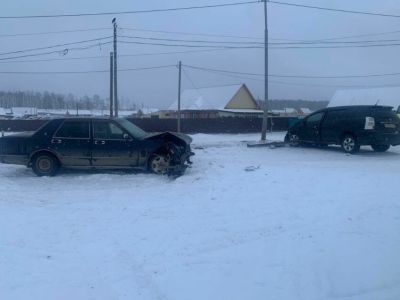 Три человека пострадали при ДТП в Мегино-Кангаласском районе Якутии