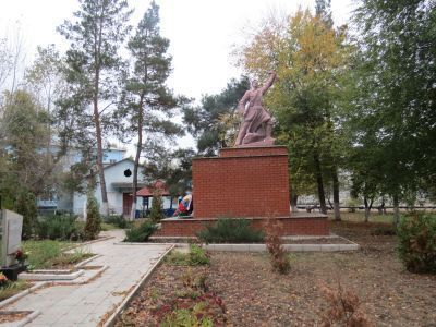 Братская могила № 138