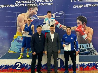 Иннокентий Слепцов завоевал путёвку на чемпионат России по боксу